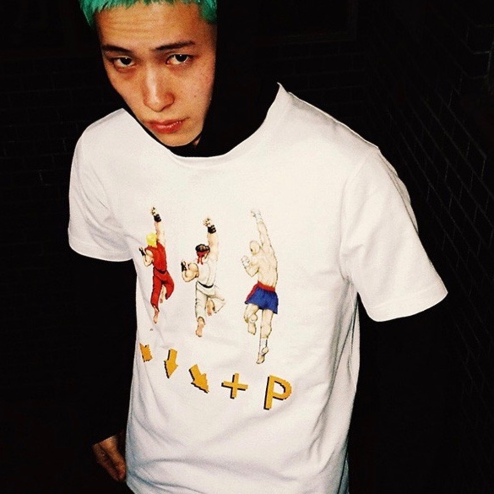 uniqlo street fighter tee